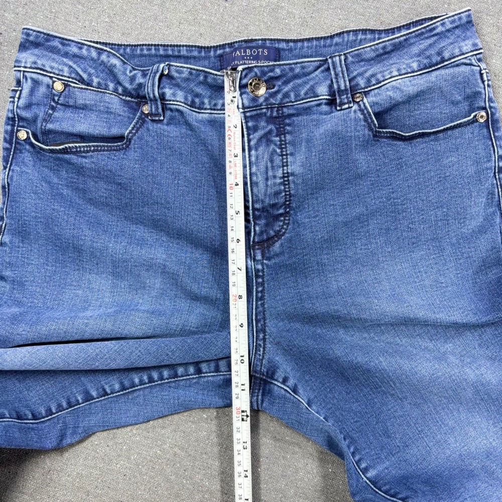 Talbots Jeans Women Size 12 Blue Simply Flattering 5-Pocket Straight Leg Denim - Picture 6 of 7